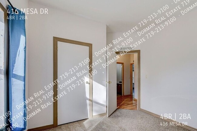 Building Photo - 416 Mesa Dr