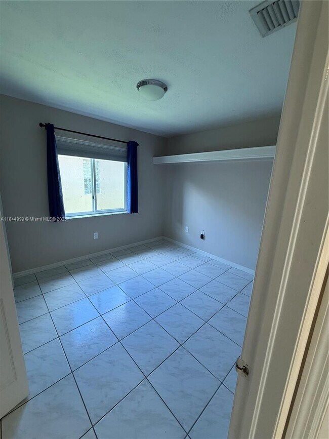 Building Photo - 21440 SW 88th Ave