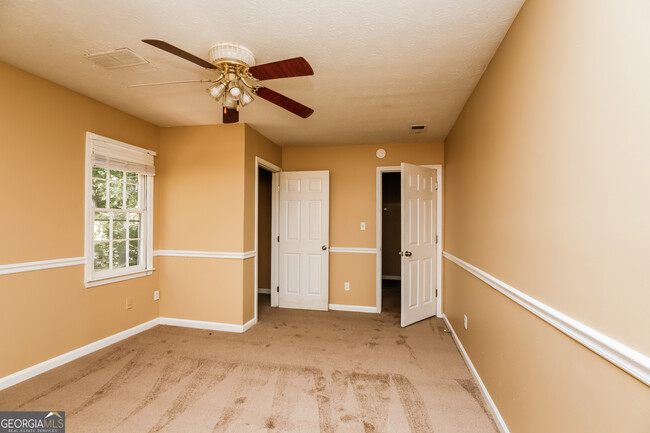 Building Photo - 3709 Winding Trail Ct