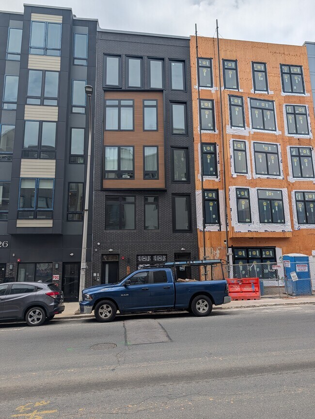 Building Photo - Onyx Ridge 1