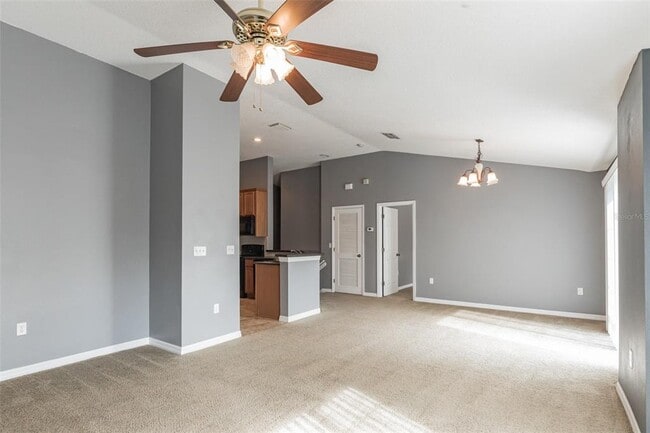 Building Photo - 6723 Breezy Palm Dr