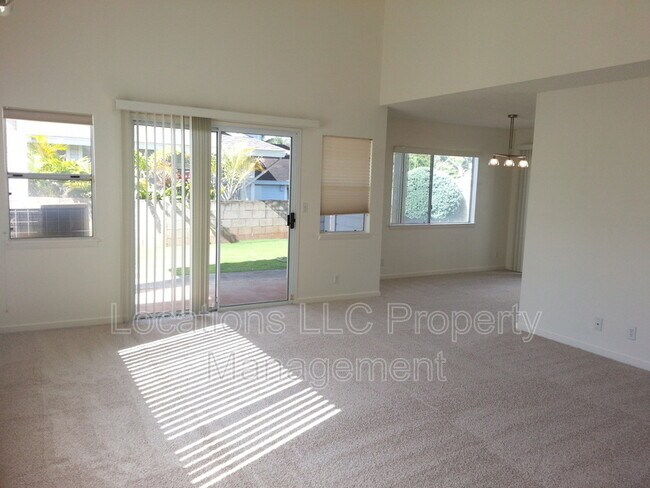 Building Photo - 94-1005-1005 Kaamea St