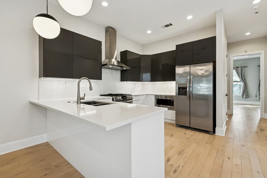 Building Photo - 1231 Feliciana St