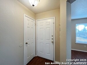 Building Photo - 329 Agency Oaks