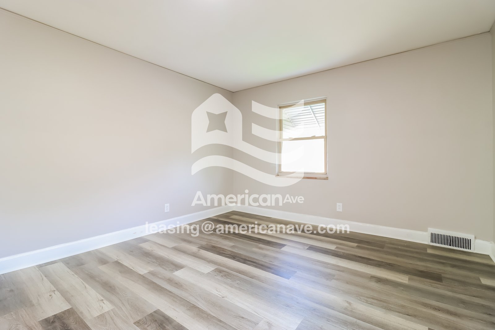 Building Photo - 14350 Rutherford St