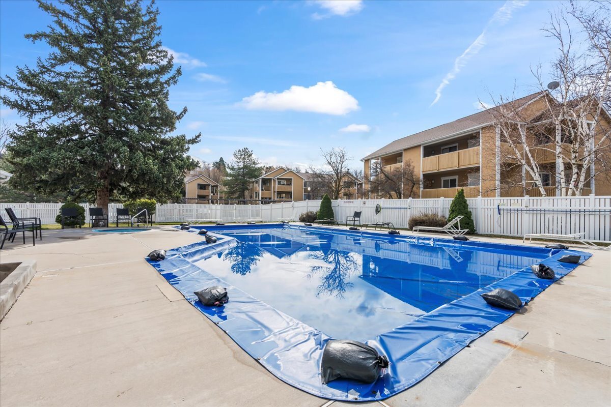 Building Photo - 1285 E Ridge Meadow Ln