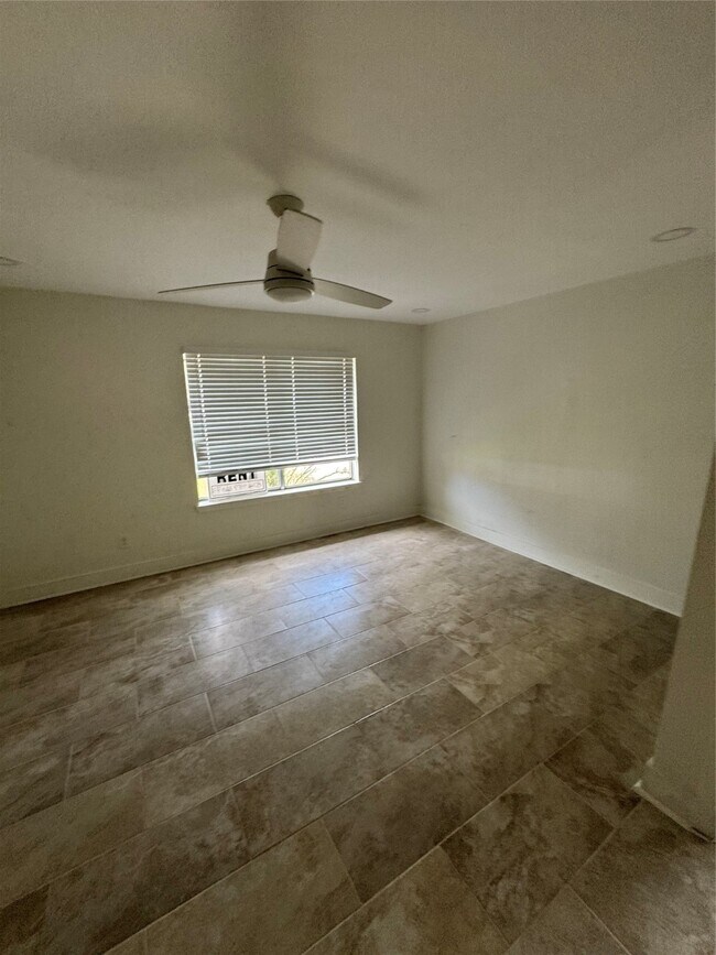 Building Photo - 3723 Westmeadow