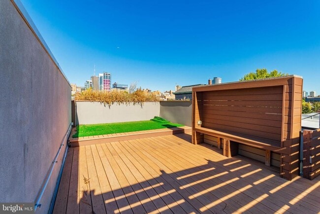 Building Photo - 1230 Rodman St