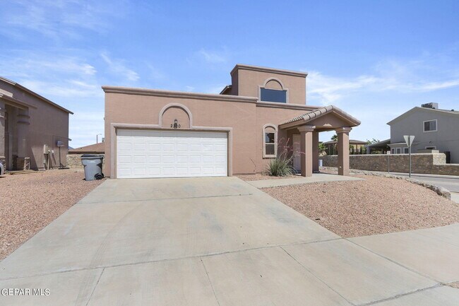 Building Photo - 2300 Glitter St