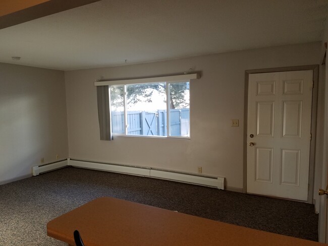 Living Area on ground floor.Handicap friendly as no there are no steps . - 419 A Ave N.W UNIT # 1