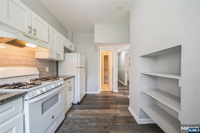 Building Photo - 309 14th St