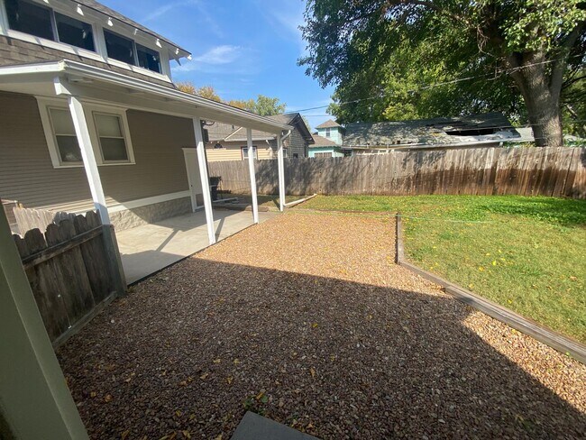 Building Photo - Beautiful 3 bedroom home