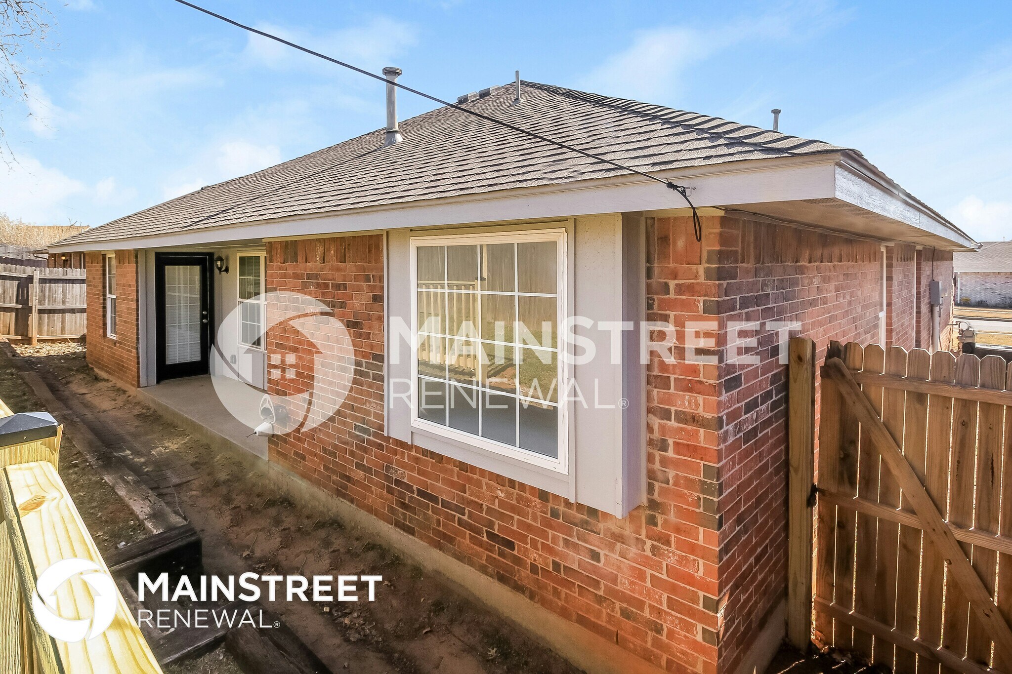 Building Photo - 9509 Apple Dr