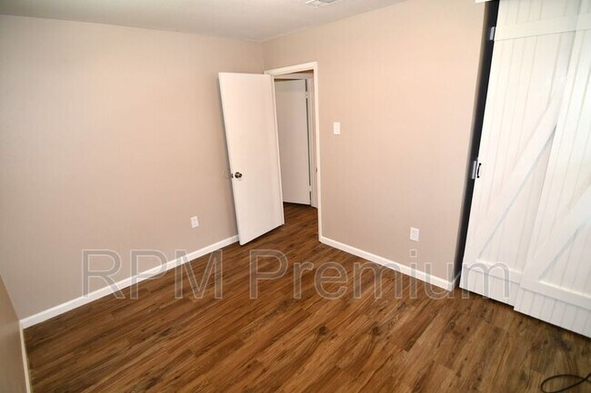 Building Photo - 3454 Harrison St