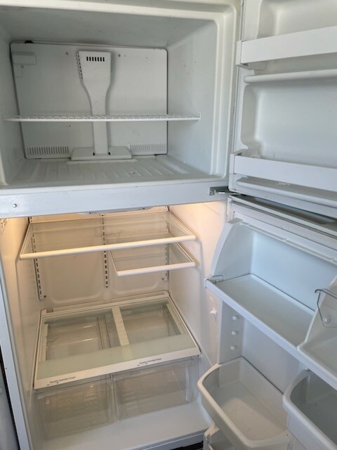 Building Photo - 9908 S Falconhurst Dr