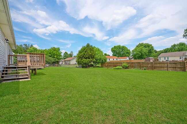 Building Photo - Charming Home