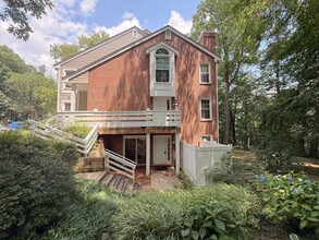 Building Photo - 11100 Beaver Trail Ct