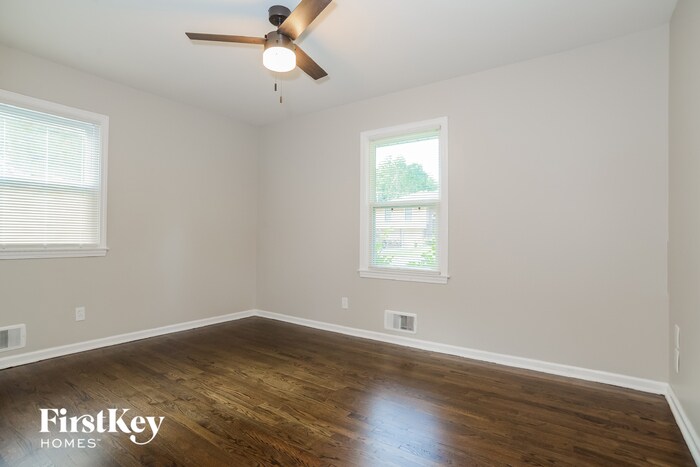 Building Photo - 4405 Grey Dawn Dr