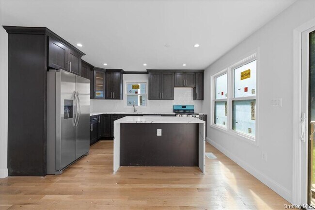 Building Photo - 89 Thurton Pl