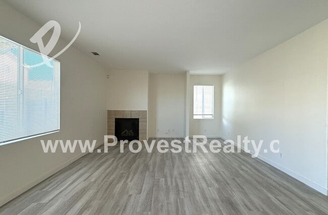 Building Photo - 4 Bed, 2.5 Bath Adelanto Home!!