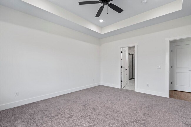 Building Photo - 110 N Banner Ave