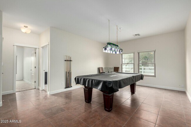 Building Photo - 9768 W Prospector Dr
