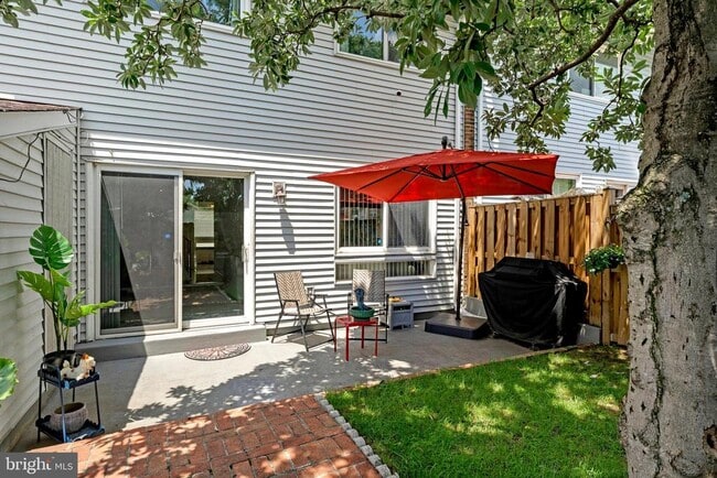 Building Photo - 7520 Clemson Ct