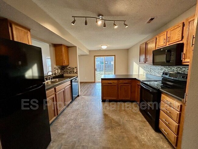 Building Photo - 6316 Long River Ln