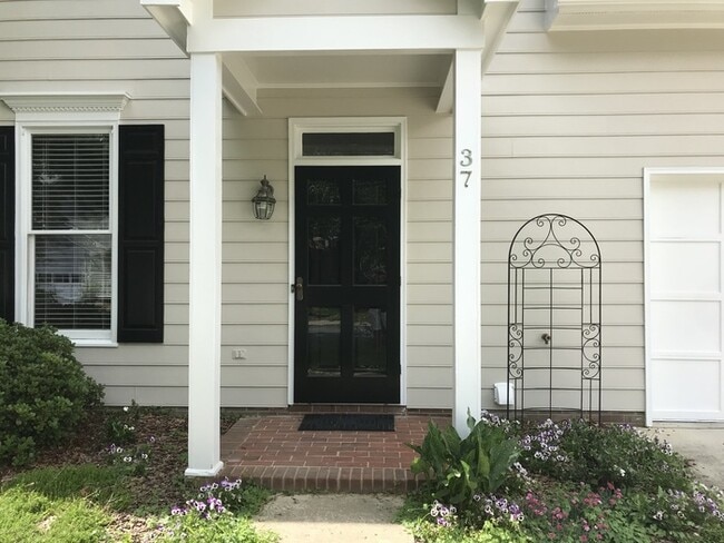 Building Photo - NW - Desirable Irving Park Two Story Home,...
