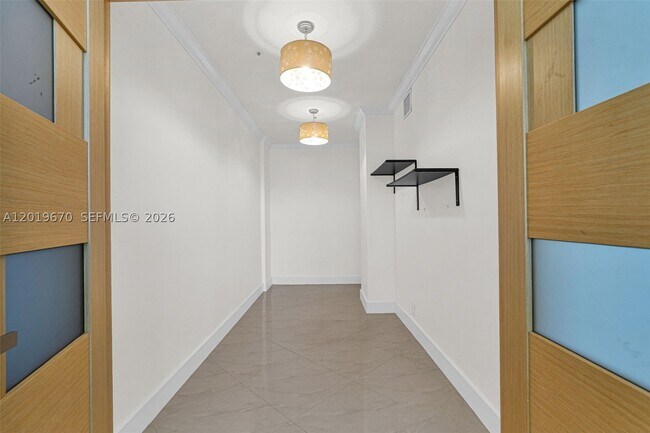 Building Photo - 3001 S Ocean Dr