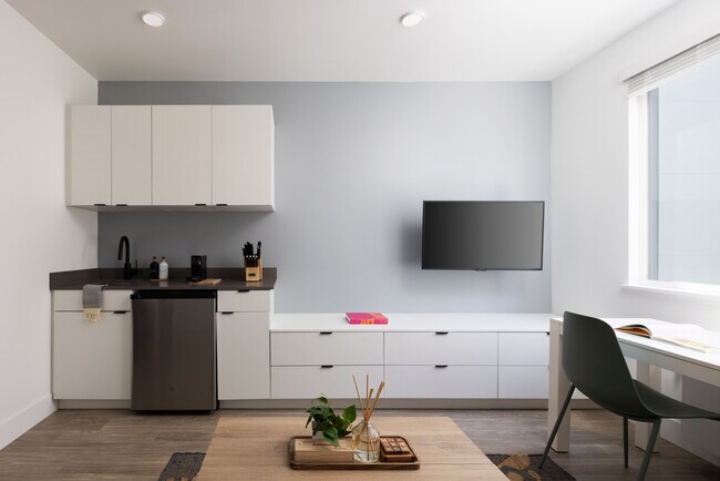 Building Photo - ArtHaus Brush