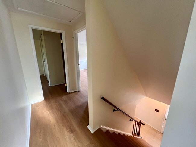 Building Photo - Beautiful Home - 3 Bedroom 2.5 Bathroom - ...