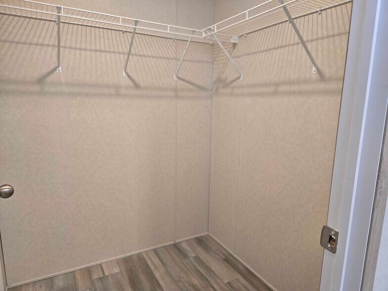 Building Photo - 52792 S Zacharias Ct