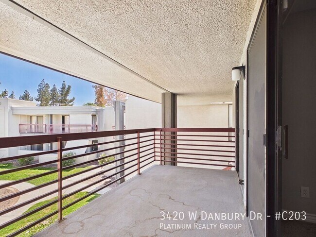 Building Photo - 3420 W Danbury Dr