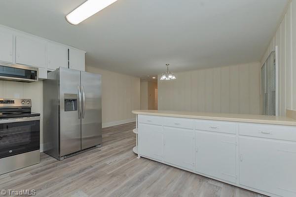 Building Photo - 206 Abbotts Ave