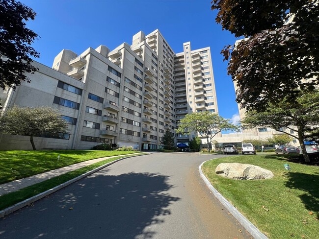 Primary Photo - 376 Ocean Ave