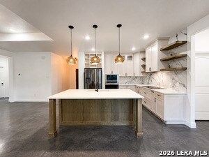 Building Photo - 656 Fawn Dr