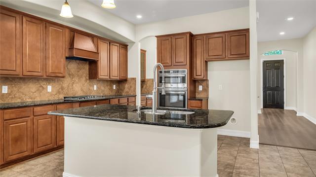 Building Photo - 3027 Appalachian Ln