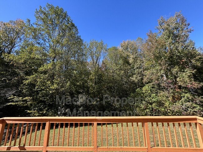 Building Photo - 1907 White Lake Dr