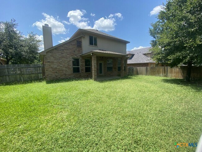 Building Photo - 7105 Golden Oak Ln