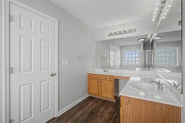 Building Photo - 400 Stambridge Ct