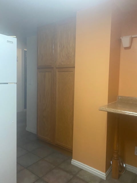 Building Photo - 517 E 500 S