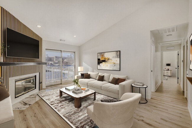 Building Photo - 42 N Park Ave