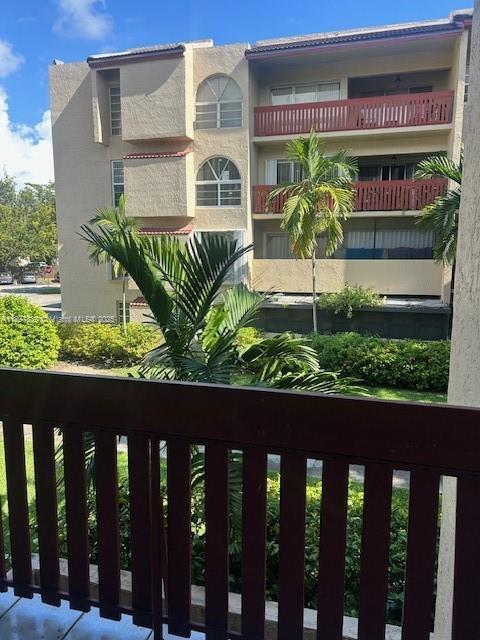 Building Photo - 10661 SW 108th Ave