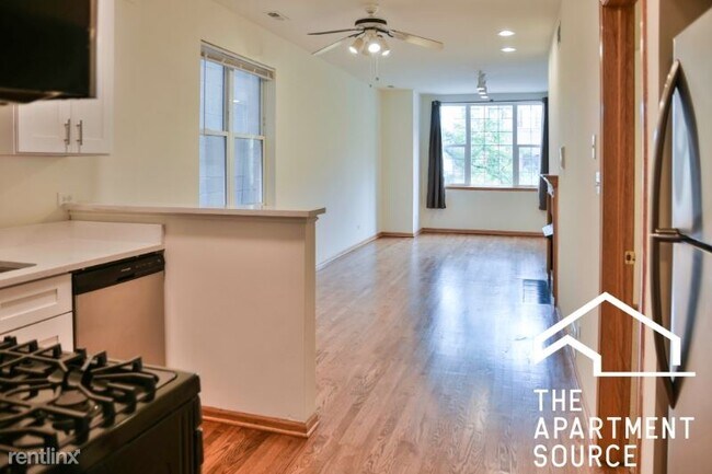 Building Photo - 3 br, 2 bath House - 3327 N Sheffield Ave