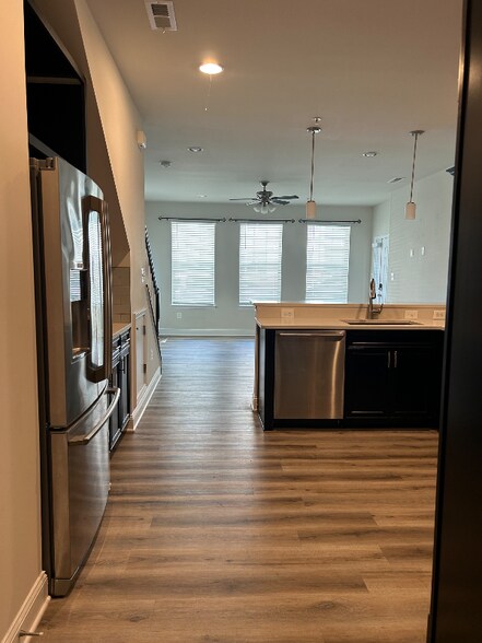 Building Photo - 7511 Crowley St