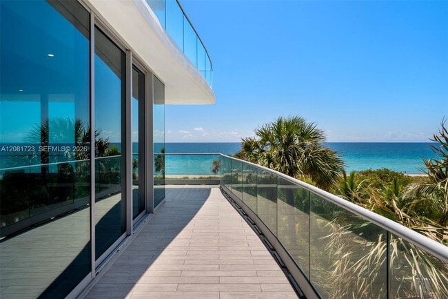 Building Photo - 9349 Collins Ave