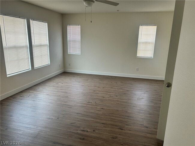 Building Photo - 1147 Paradise Vista Dr