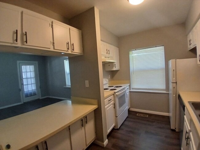 Building Photo - 2727CAMPBELL