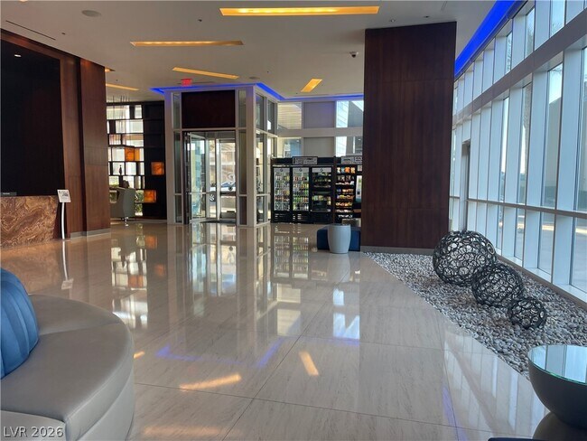 Building Photo - 4525 Dean Martin Dr